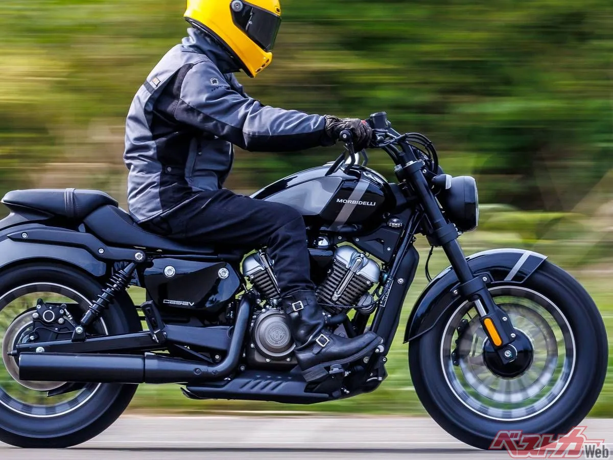 ビッグマシンの風格と250の身軽さを両立 モルビデリC252V試乗