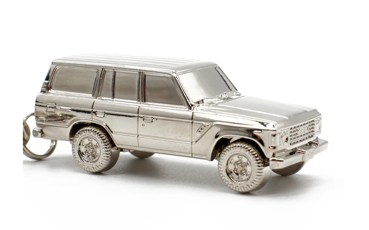 ランドクルーザー60が手のひらサイズに! 限定3000個の3Dキーリング、小田原で実物展示中
