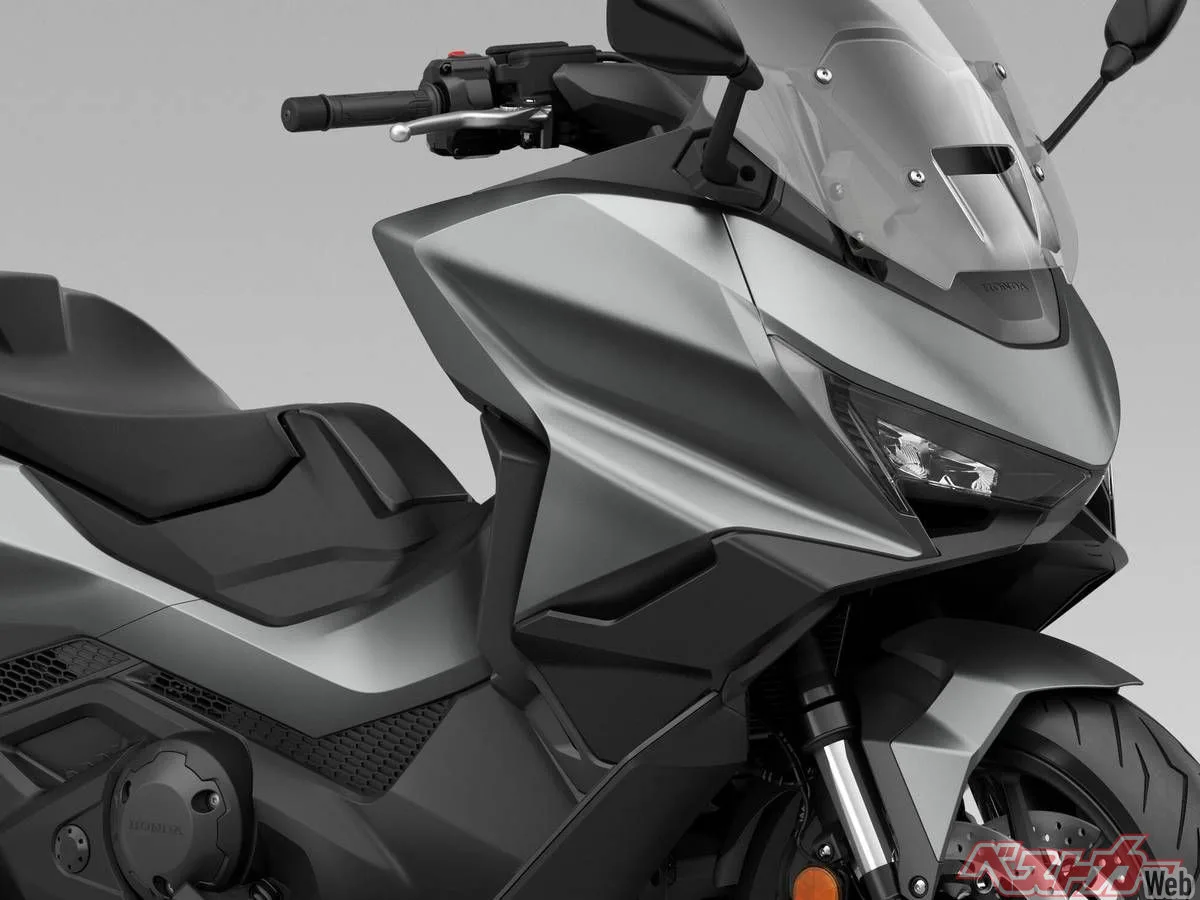 ホンダ「フォルツァ750」2027年モデル欧州発表、シックな新色2色で都会を彩る