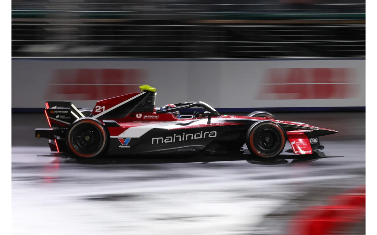 フォーミュラE東京大会、初のナイトレースで大盛り上がり 劇的な逆転と日本勢の奮闘