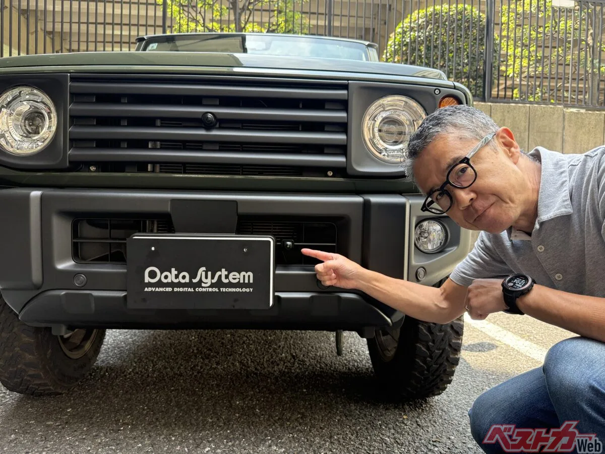 ジムニーの死角を完全撃破！データシステムの新カメラキットで街もオフロードも安心