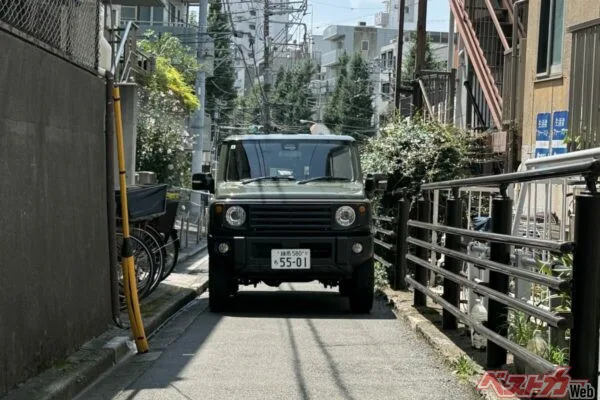 ジムニーの死角を完全撃破！データシステムの新カメラキットで街もオフロードも安心