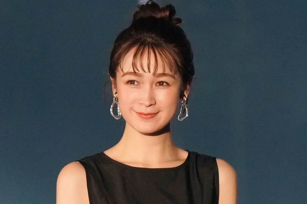 藤井サチがポルシェ・マカンを納車！メルセデスから乗り換えた希少なマホガニーカラー