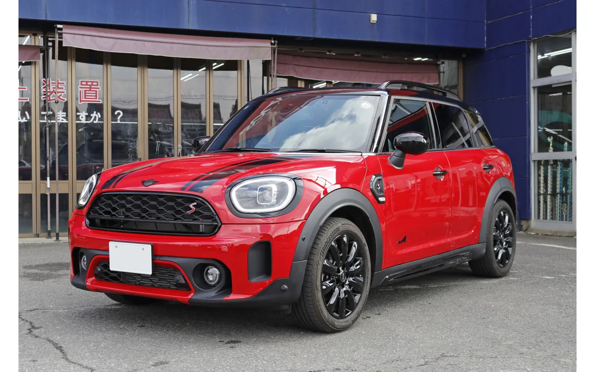 ラゲッジを開けたら別世界！MINIクロスオーバーのコンペ級カーオーディオシステム