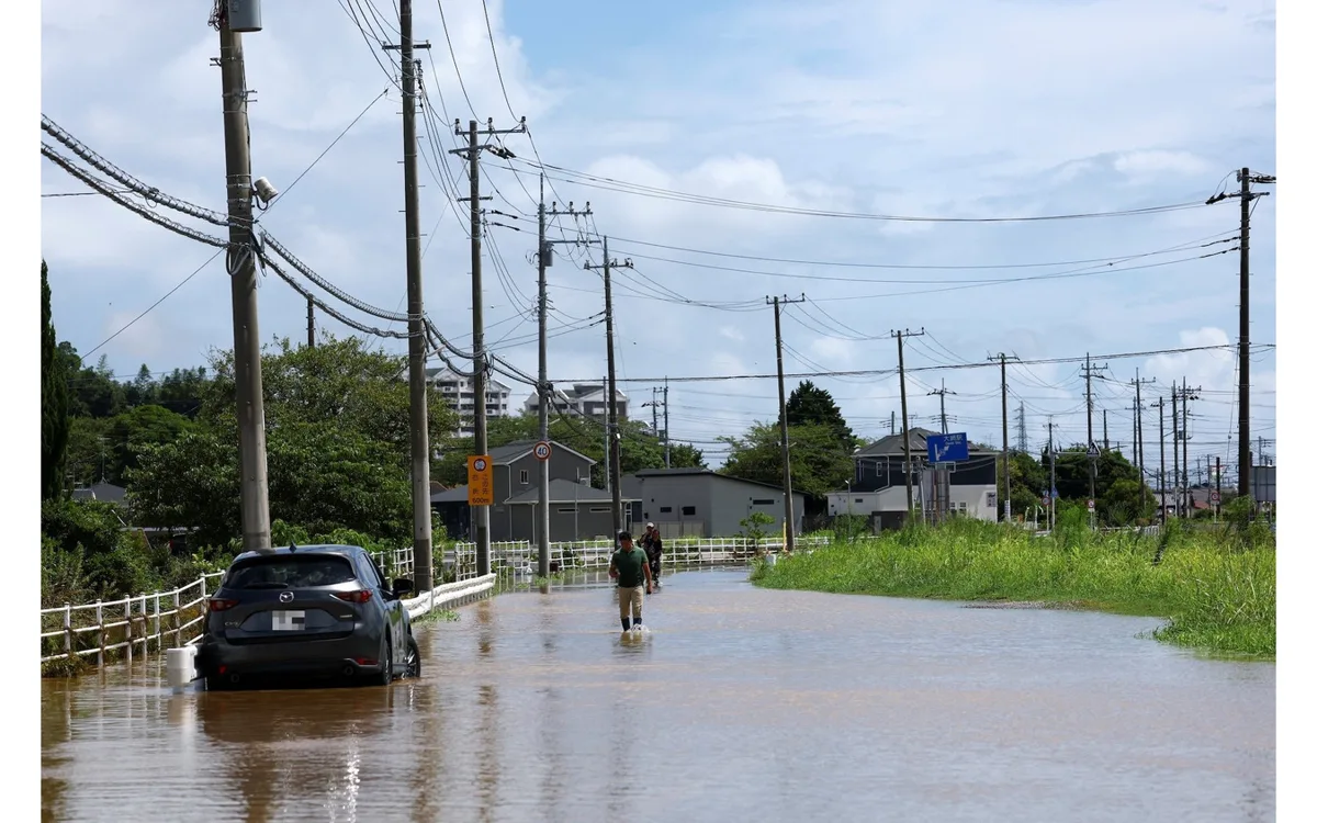 水没車は見た目無事でも危険!エンジン始動NG、HV・EVは絶対触るな