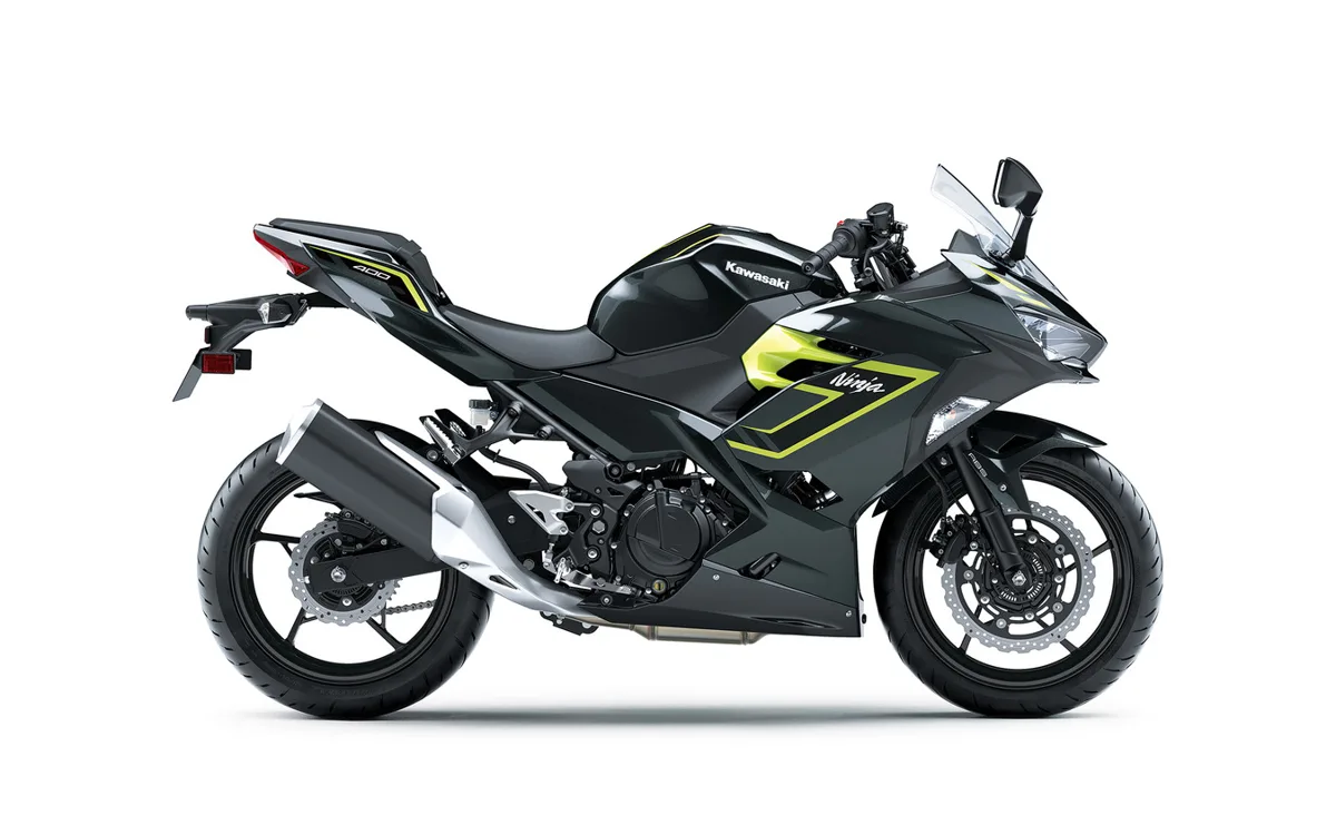 カワサキNinja 250/400に2027年モデル登場、新色で9月5日発売